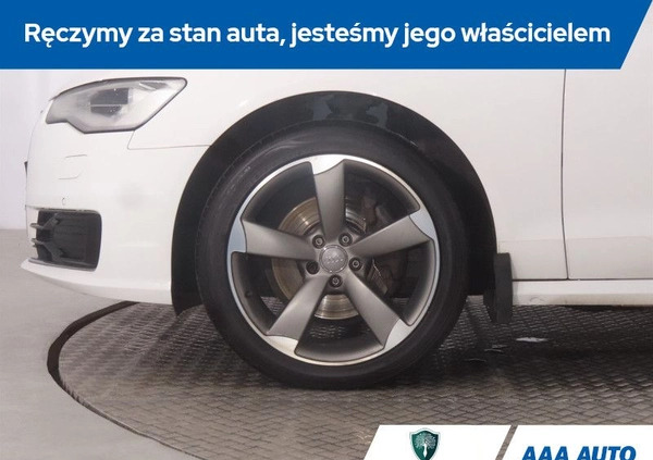 Audi A6 cena 78000 przebieg: 249026, rok produkcji 2015 z Szydłowiec małe 326